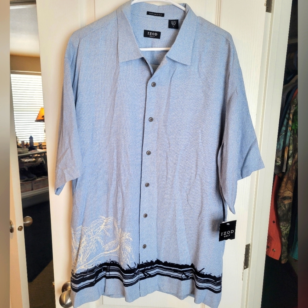 Men's size large IZOD Silk golf shirt. NWT. Washable silk